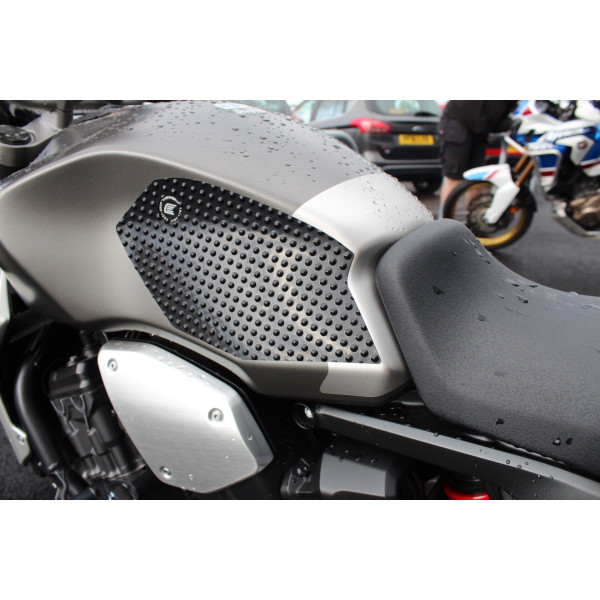 Eazi-Grip Eazi-Grip Honda CB1000R '18-24  - EVO